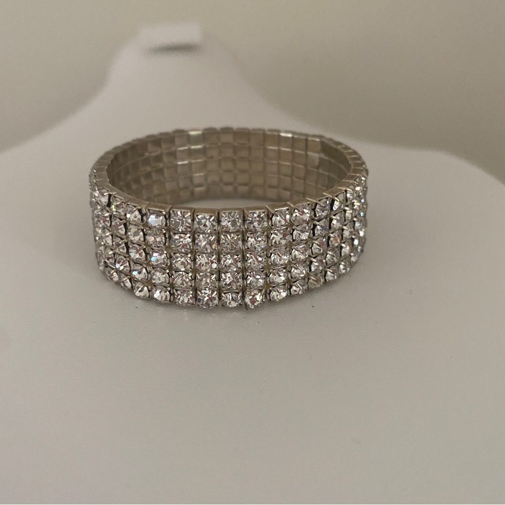 Silver Rhinestone Stretch Bracelet